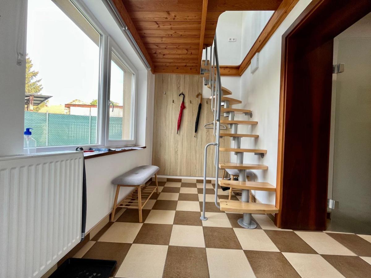 Rabbit Apartman Mosonmagyaróvár Exterior foto